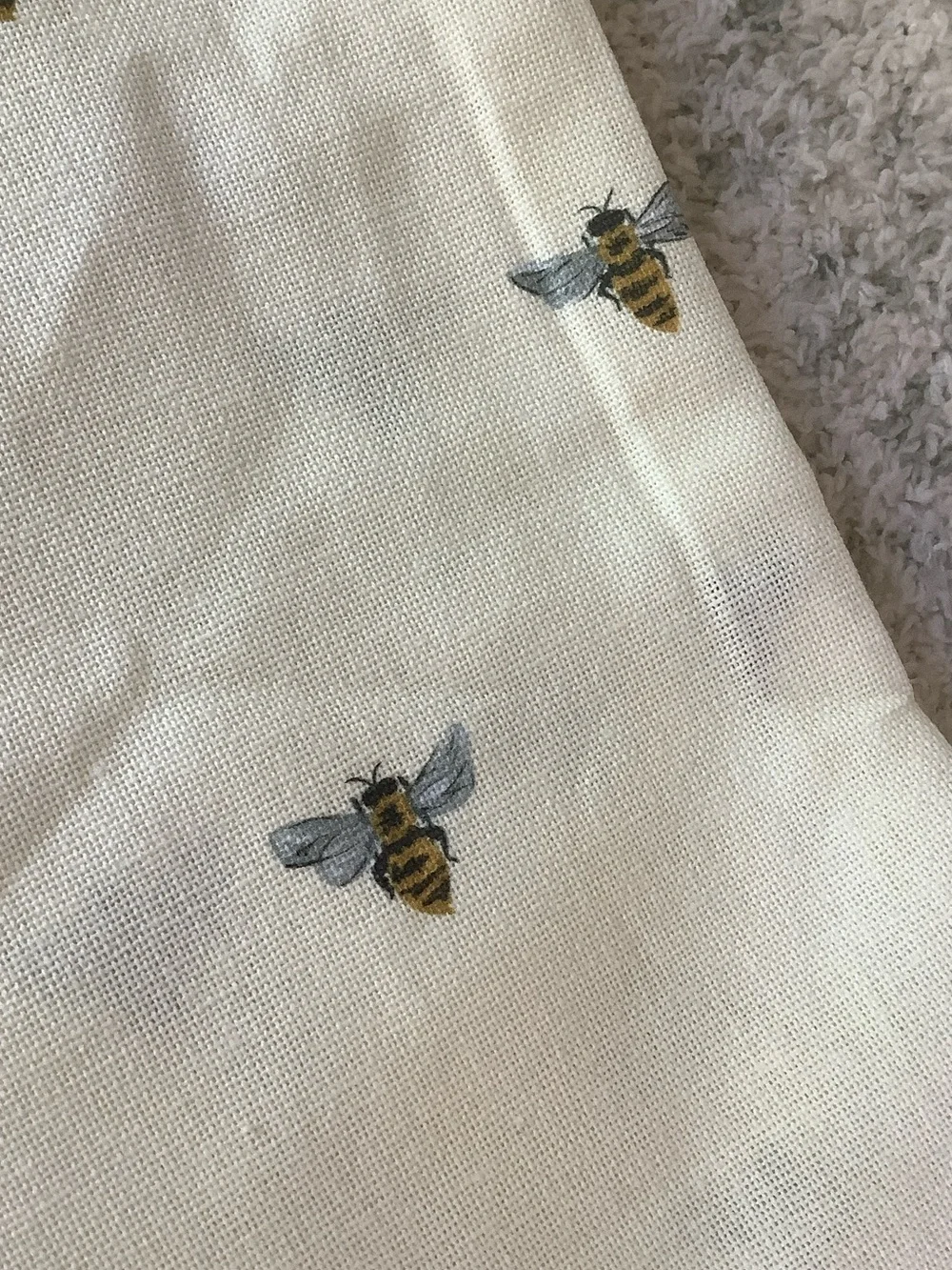 1Canoe2 Ivory Bee Cotton Fabric Kitchen Tea Towel NWT 18.75” x 28”